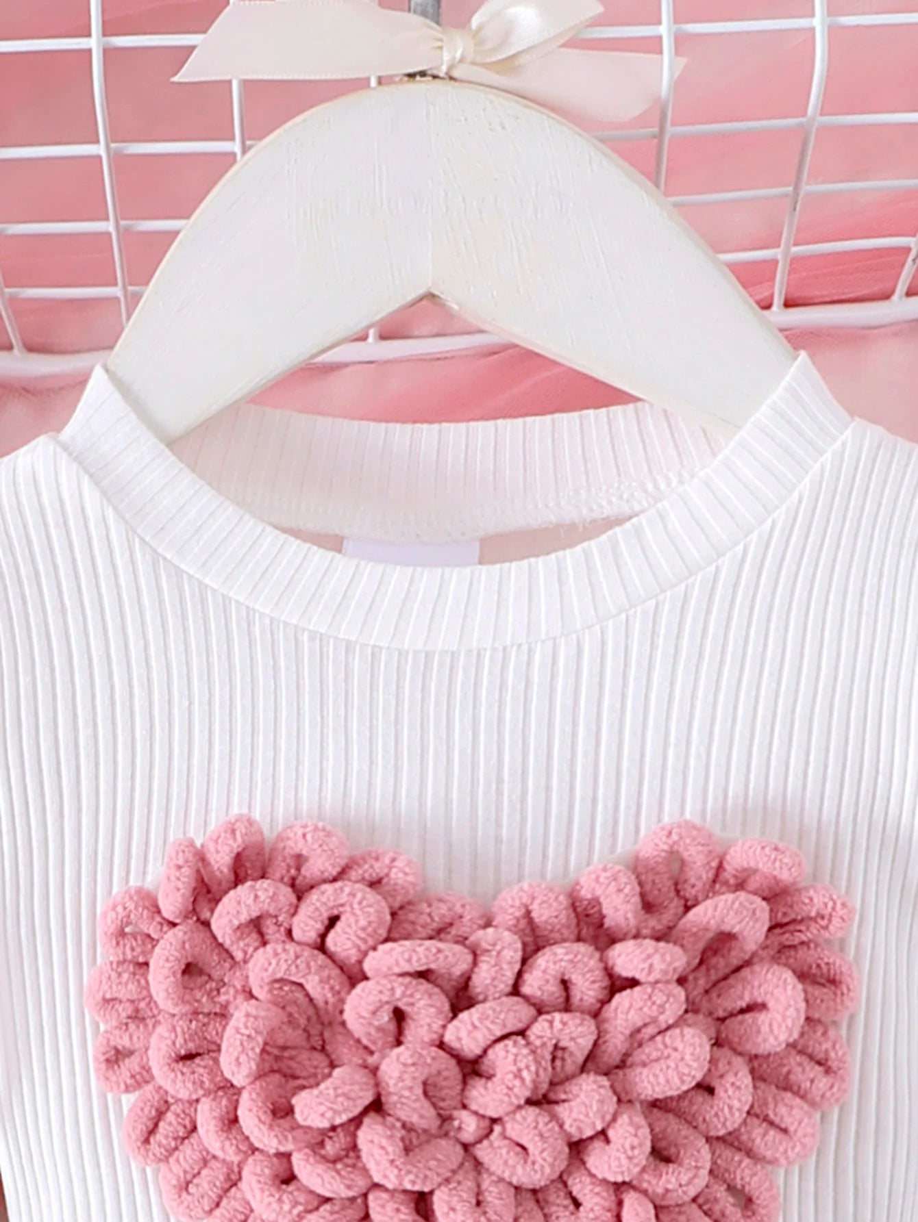 2PCS Winter New Style for 0-3 Year Old Girls, Comfortable Sweet and Cute Bubble Sleeves, Love Chapter Top + Pink Short Skirt Set