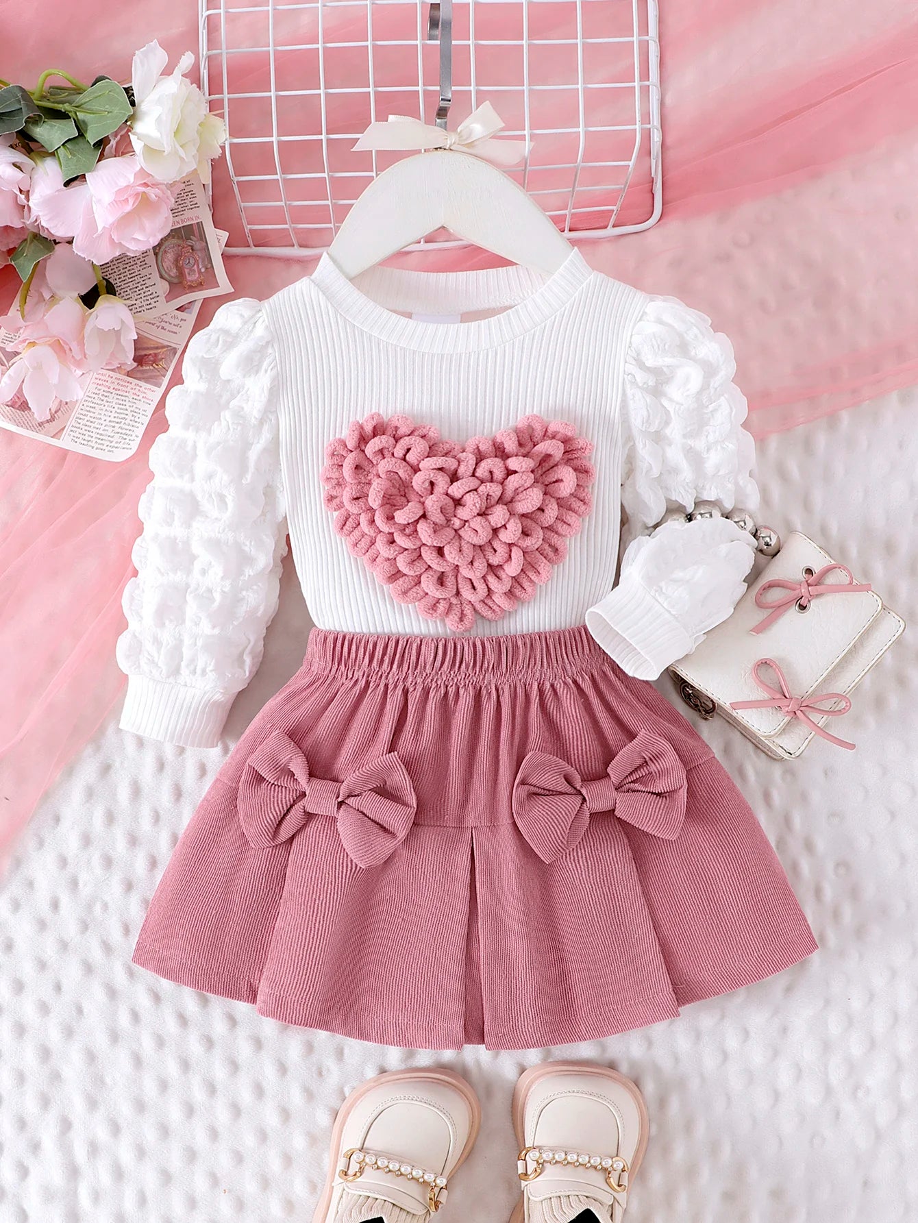 2PCS Winter New Style for 0-3 Year Old Girls, Comfortable Sweet and Cute Bubble Sleeves, Love Chapter Top + Pink Short Skirt Set